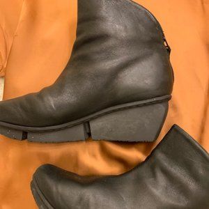 Trippen black bootie "Swift f" size 39